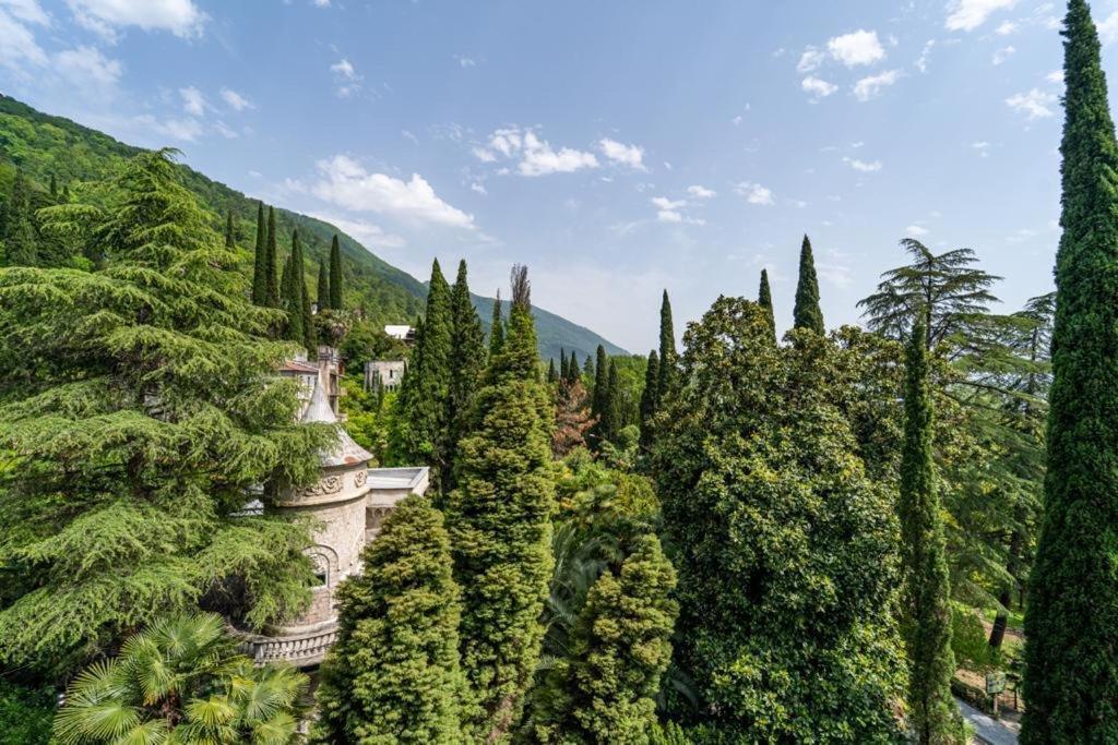 Gagra Hotel Printsevskii Zamok Dış mekan fotoğraf